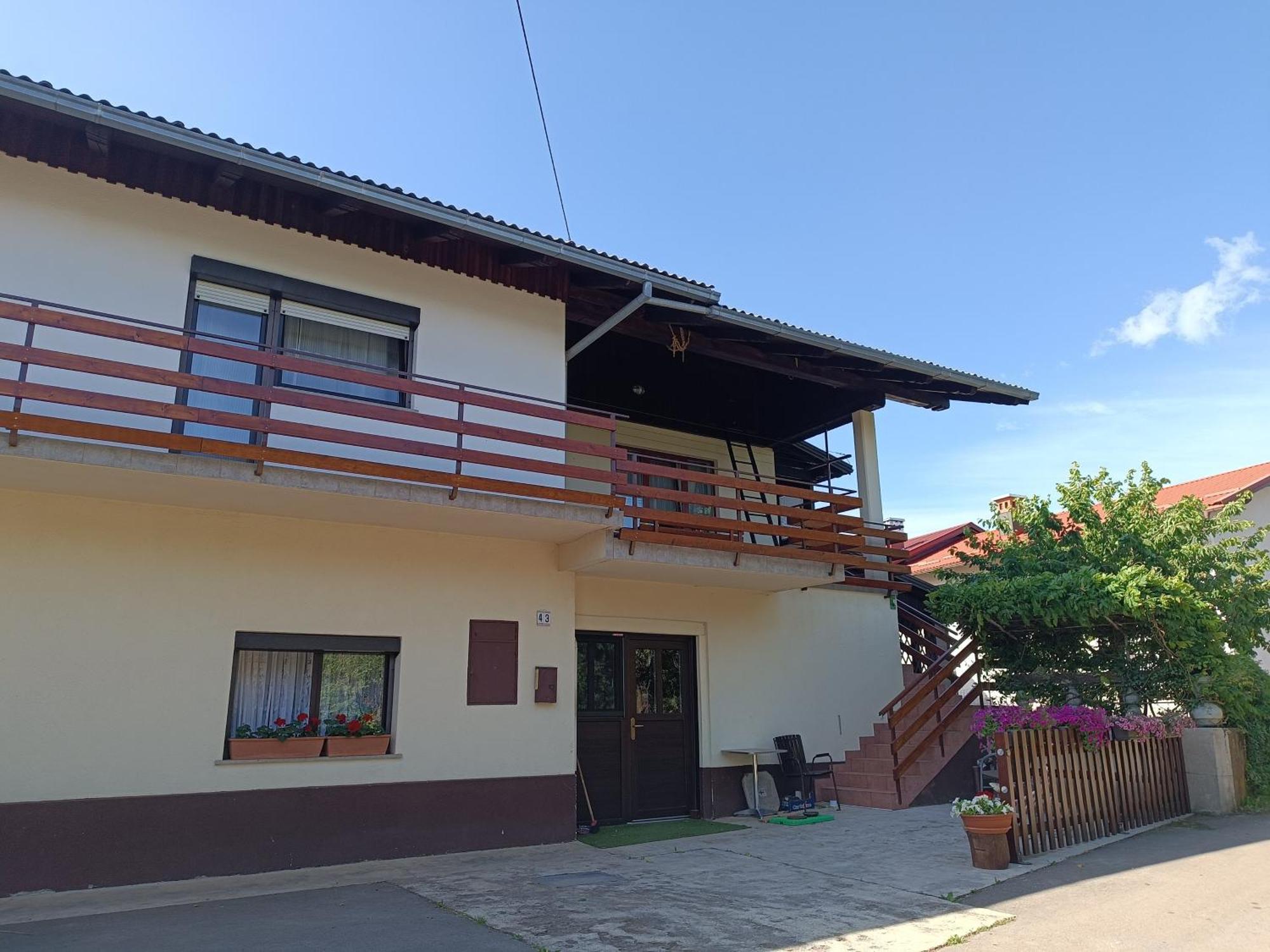Apartma Mihatovi Appartement
